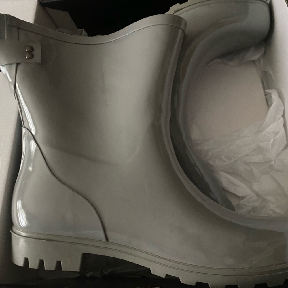 Torrid Rain Boots Size 11WW BRAND NEW!